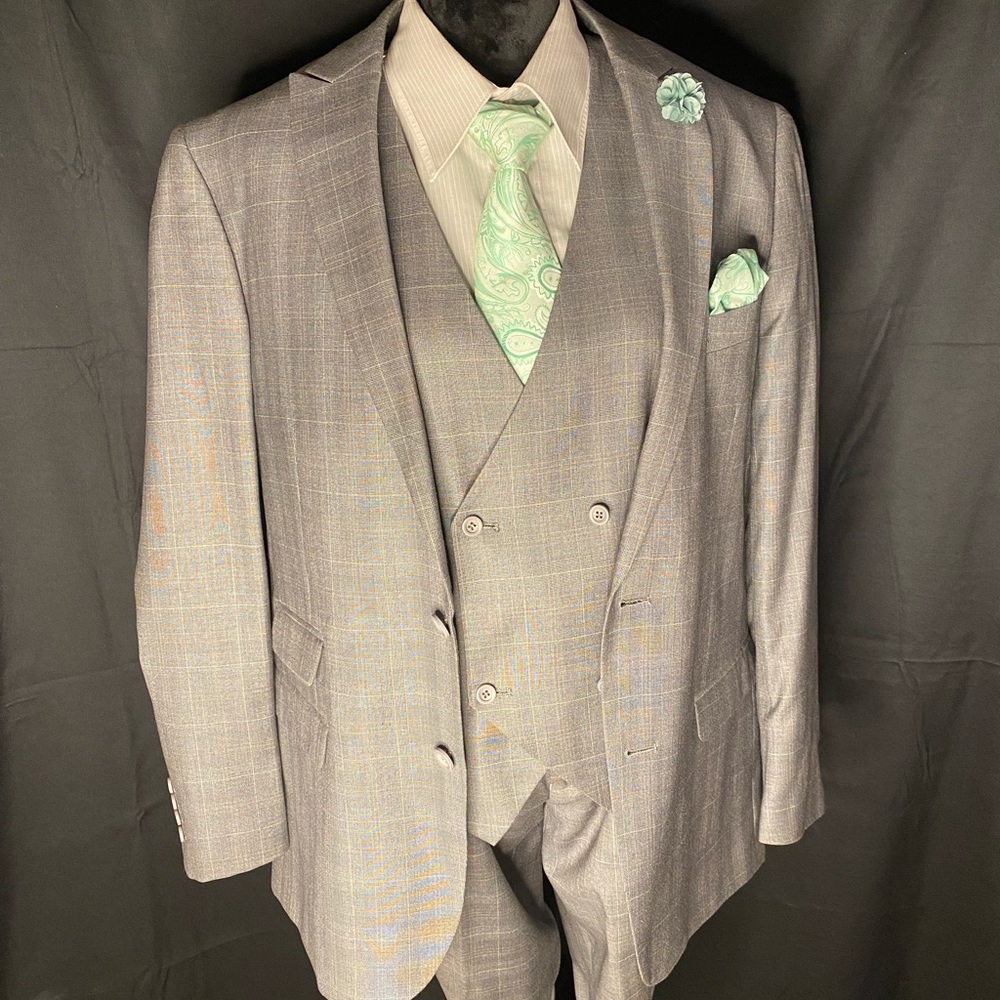 Cotton grey subtle sliver plaid 3 piece suit